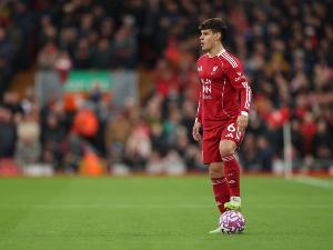 内维尔：斯洛特必须拿下凯尔凯兹 现在利物浦让我想起曾经的曼联