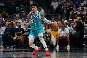 不行啊！三球首节15分&全场一共20分 18投6中没效率只管个人秀