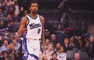 明天国王客战雄鹿 蒙克个人原因缺阵 克利福德升级为出战成疑