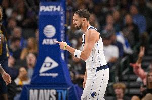 乌度卡：对面就克莱&拉塞尔两个能投三分的 我们一开始扑得太凶了